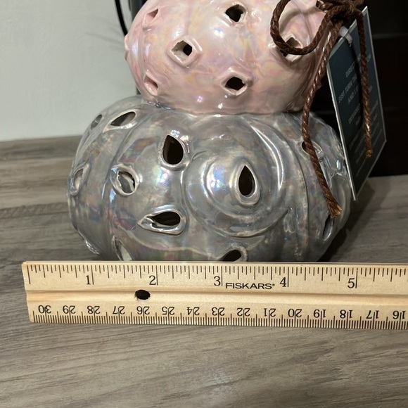 GORGEOUS! LUSTROUS LIGHT UP CERAMIC PUMPKIN PINK, SILVER AND CREAM - Picture 14 of 14